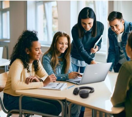 Empowering Educators Inspiring Future